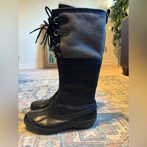 UGG Australia Belcloud Waterproof Leather & Wool Duck Boots - Size 8